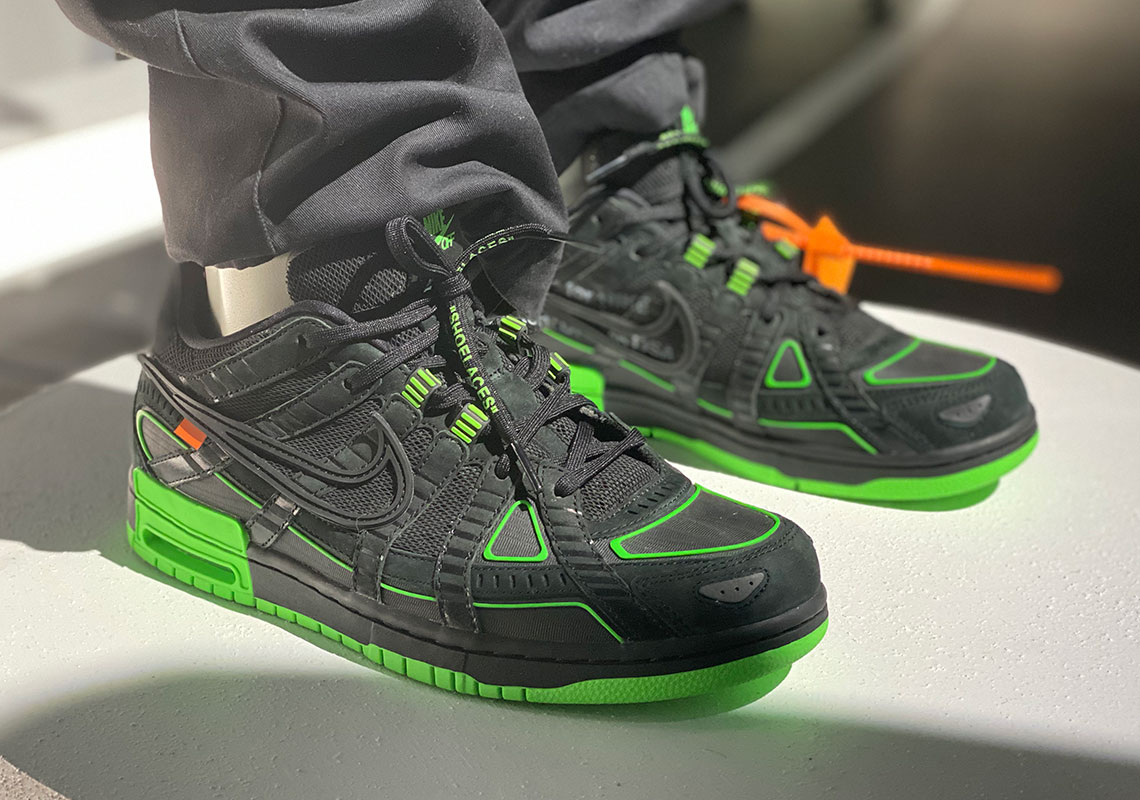 Кроссовки nike air ремонт. Nike Dunk Ambush. Nike Dunk High Ambush. Nike Air Rubber Dunk off White. Nike Dunk Ambush Green.